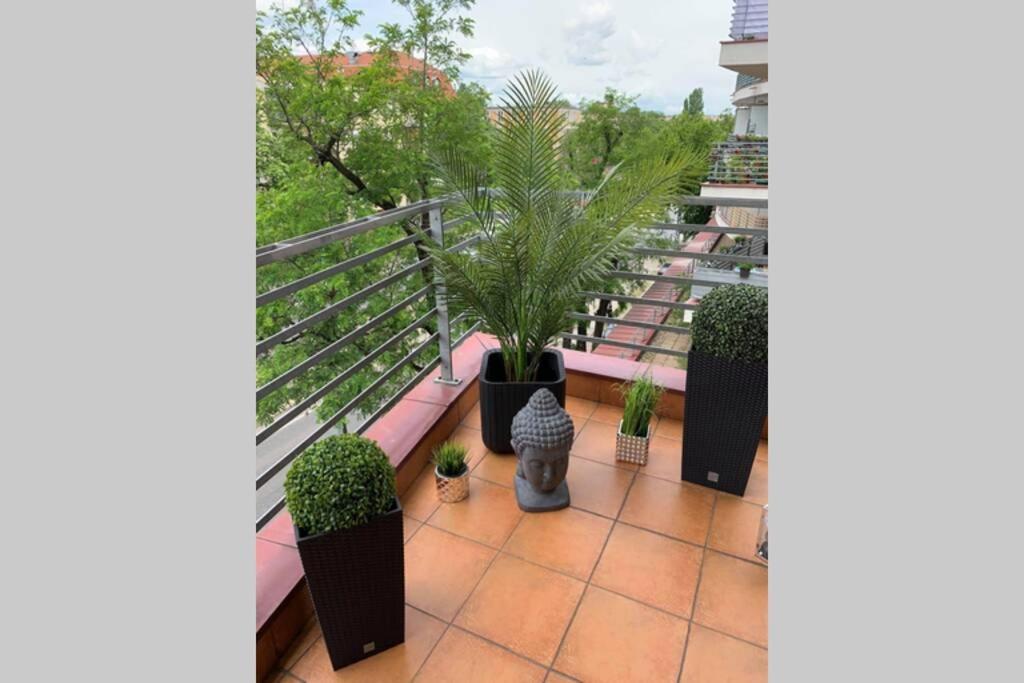 Vip Mini Resort,Private Parking & Balcony Budapest Exterior photo